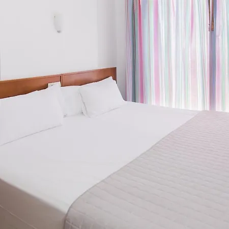 Turisticos Don Juan Apartment Manilva